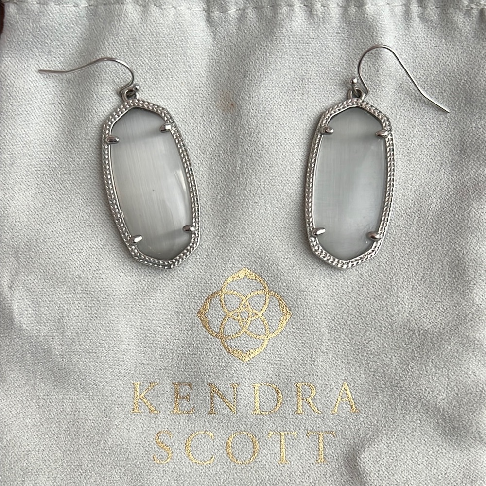 Kendra Scott Silver Modern Oval Earrings
